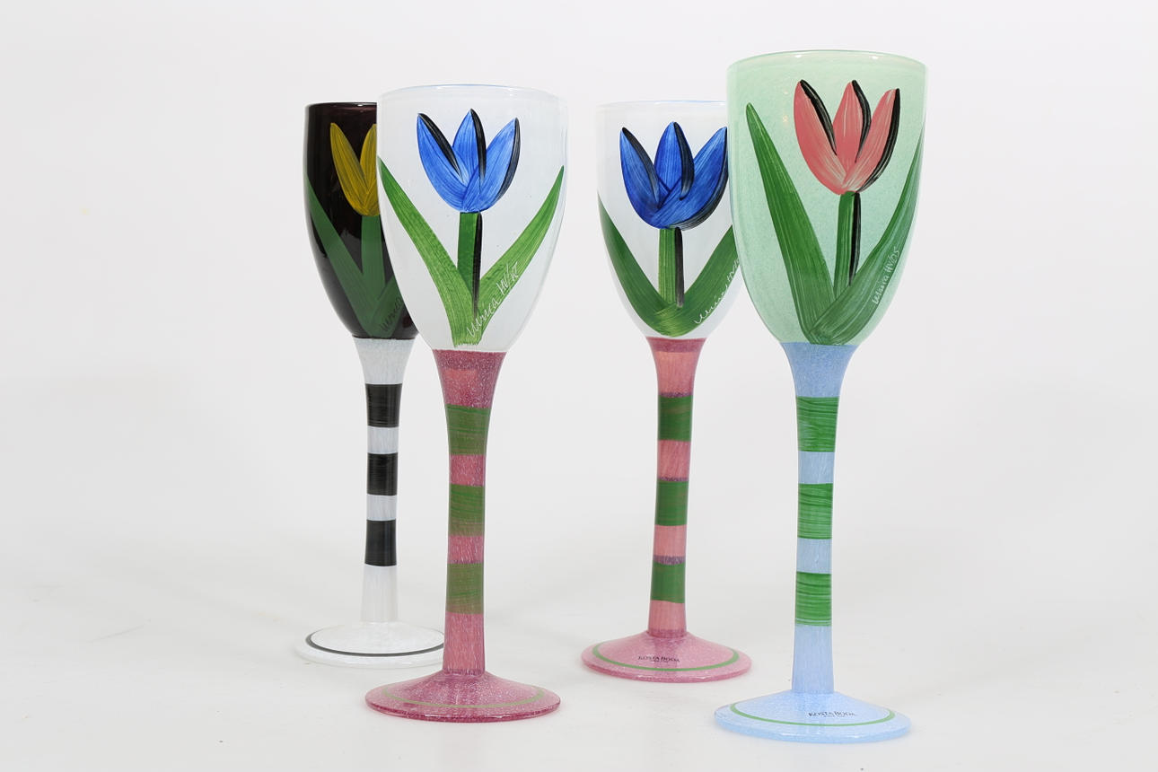 ULRIKA HYDMAN VALLIEN. Pokaler, glas, 4 stycken, Kosta Boda, signerade.