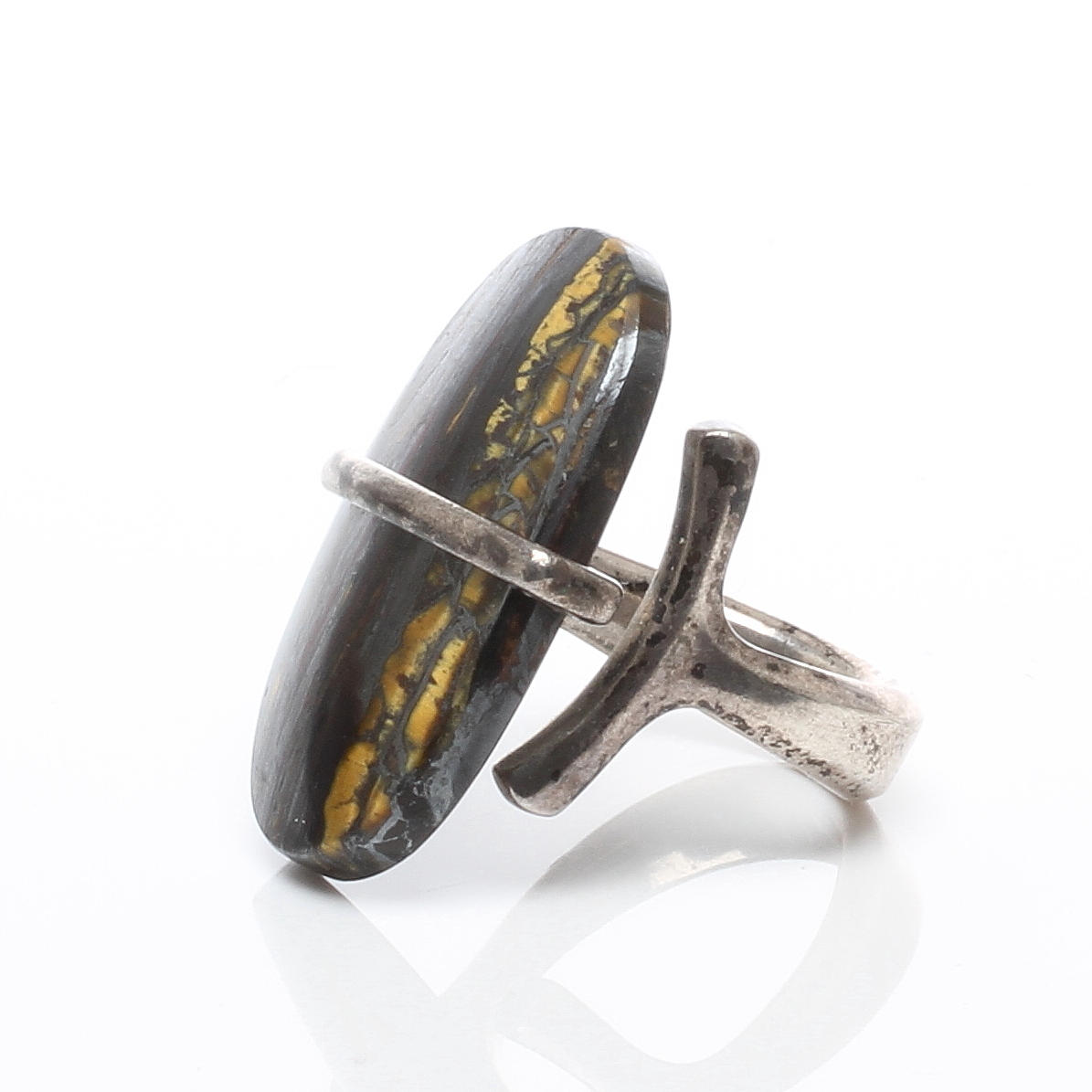 RING, silver med slipad sten, Vivianna Torun Bülow-Hube, Georg Jensen.