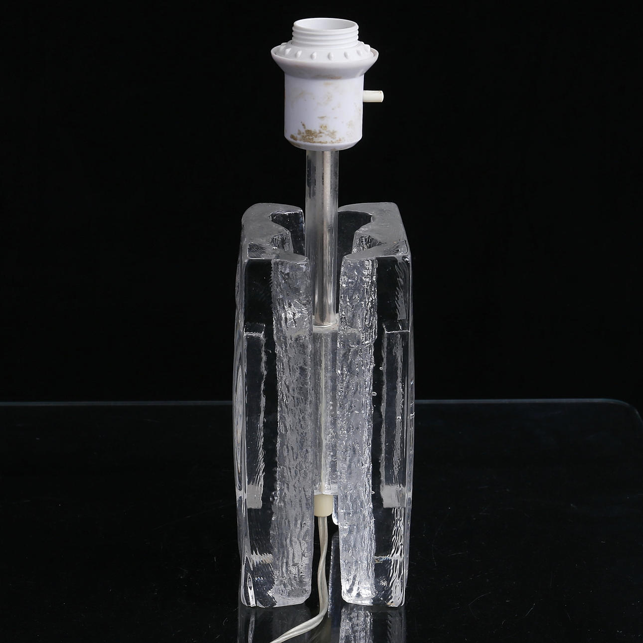BORDSLAMPA, glas, Pukeberg. Belysning & Lampor - Bordslampor - Auctionet