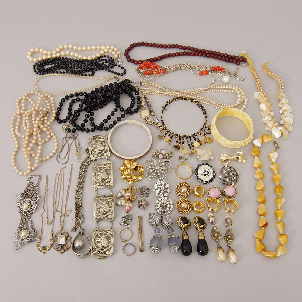 BIJOUTERIER M.M., bl.a. silver.