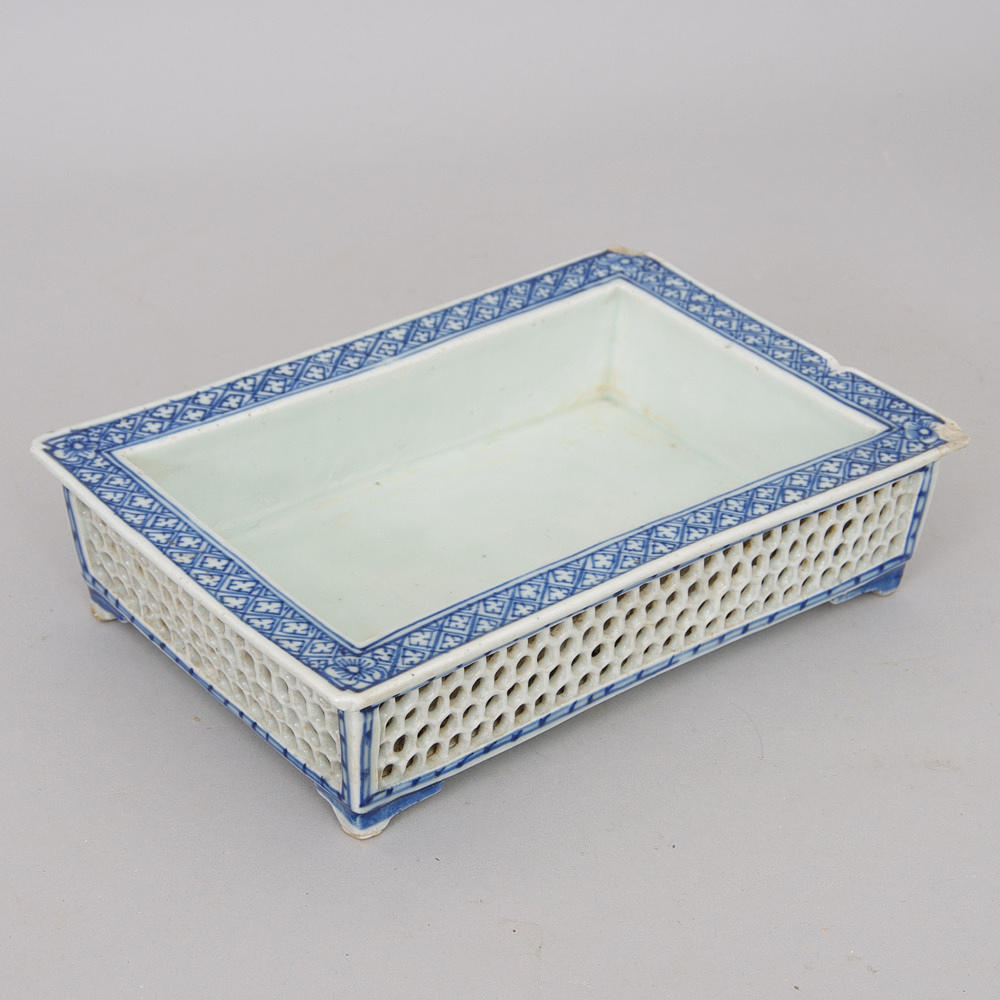 RÖKELSEKAR, porslin, Kina, 1800/1900-tal.