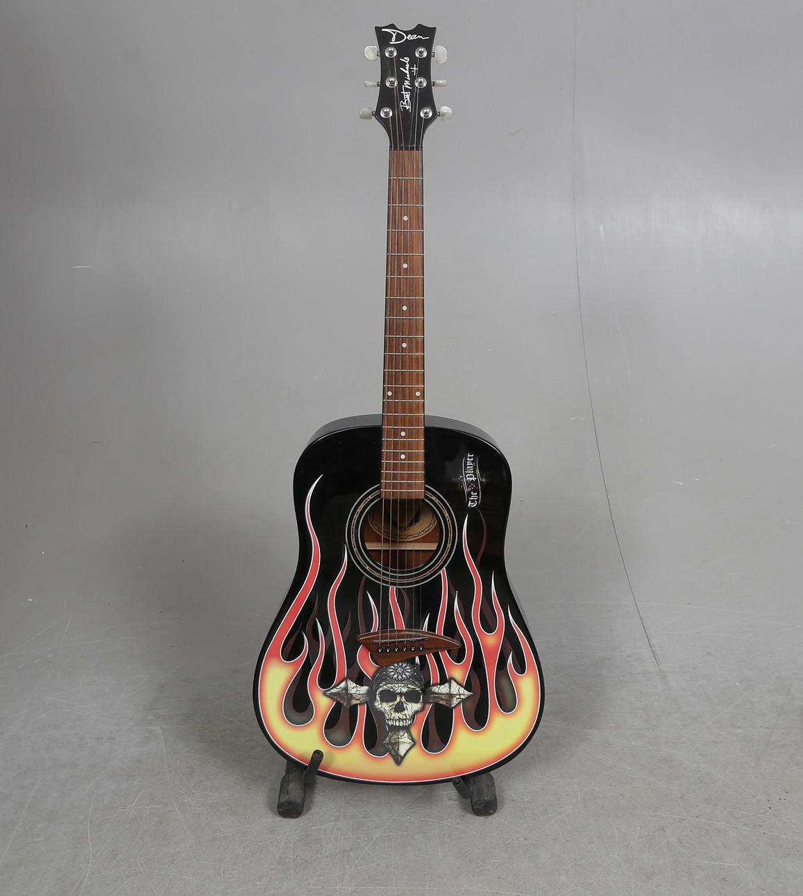 ACOUSTIC GUITAR, BM player, Dean.