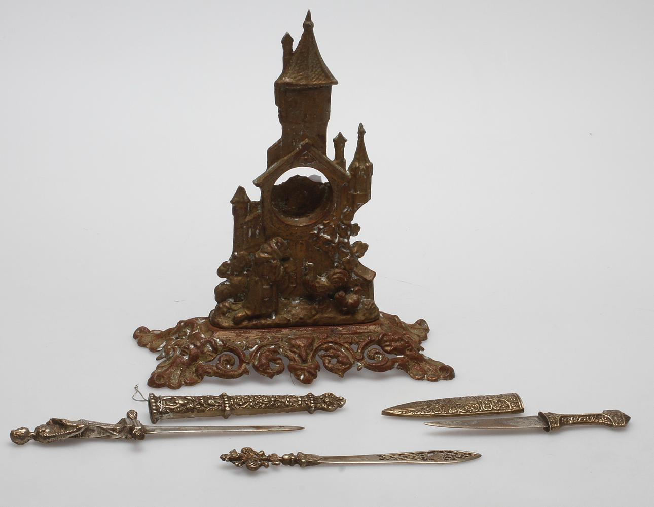 METALLFÖREMÅL, 5 delar.