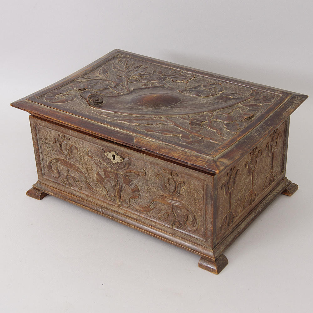 SKRIN, snidat trä, Anton Wahledow, 1899.