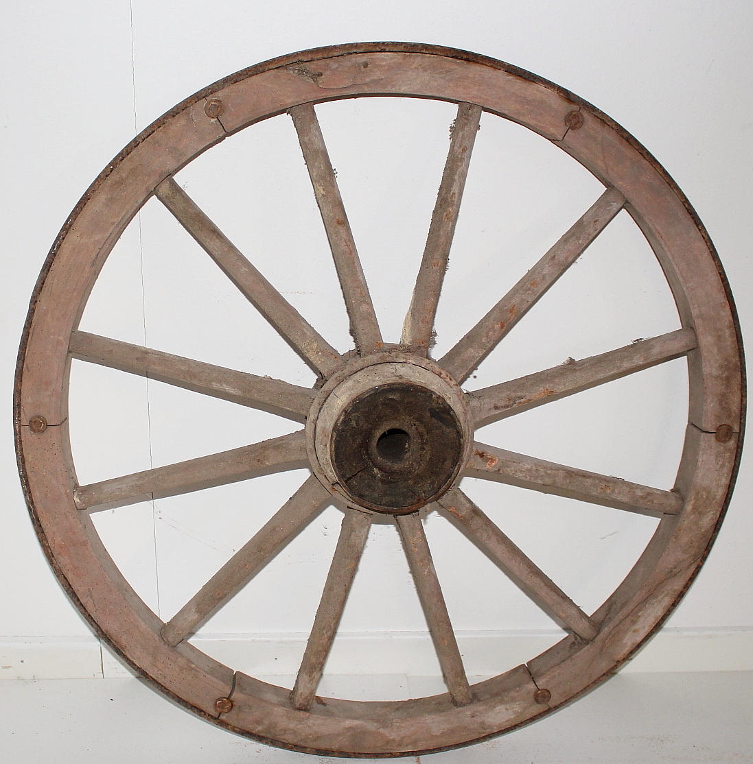 VAGNSHJUL, trä och järn, 1900-talets första hälft.