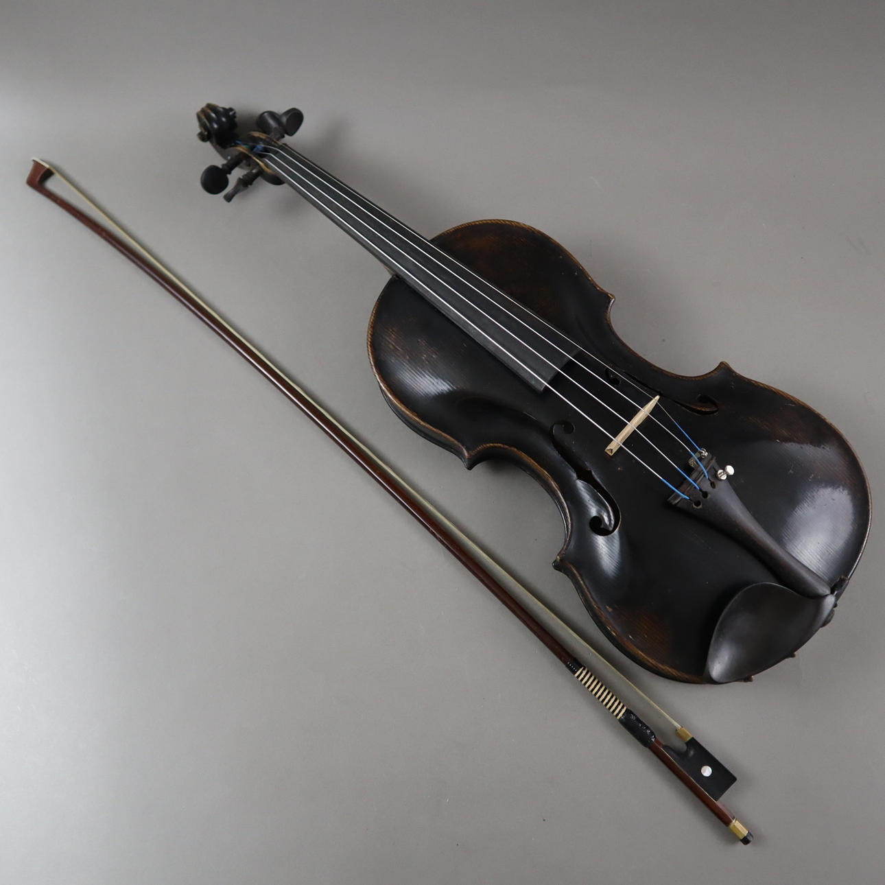 - VIOLIN / VIOLIN - 4/4 size.