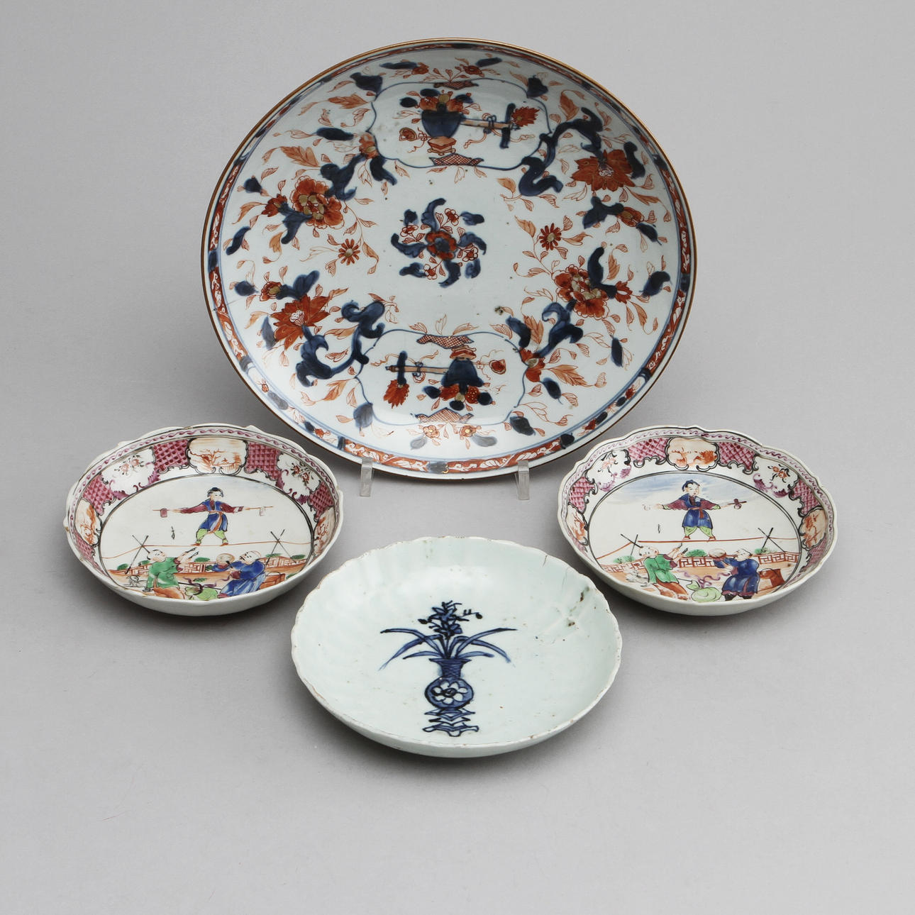 SKÅLFAT, 4 st, porslin, Kina, 1700-tal samt 1600-tal.