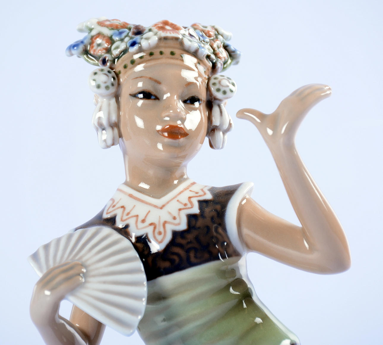 FIGURIN, Dahl Jensen, Copenhagen, märkt 1322.