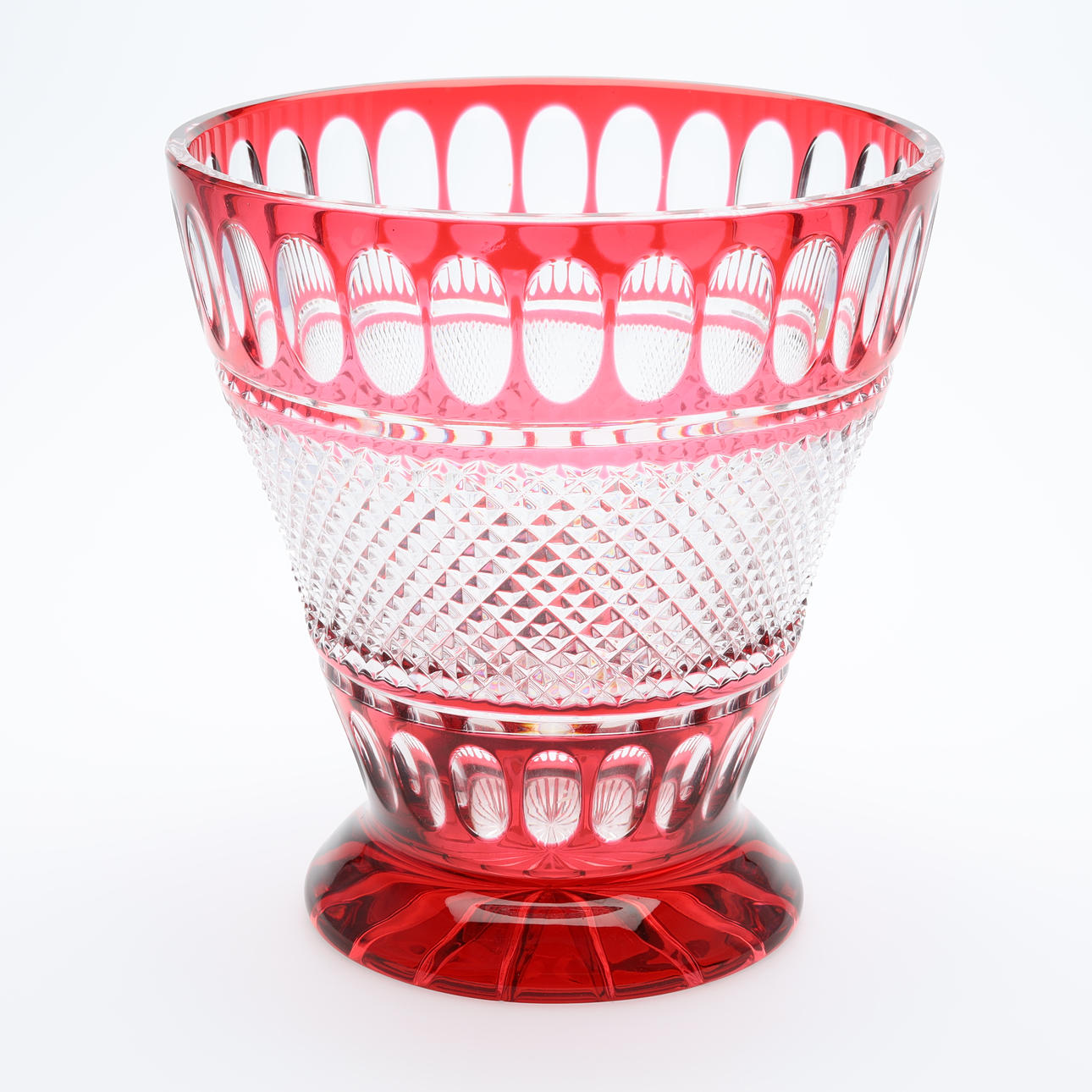 VASE, glas, bøhmisk stil, 20. århundrede.