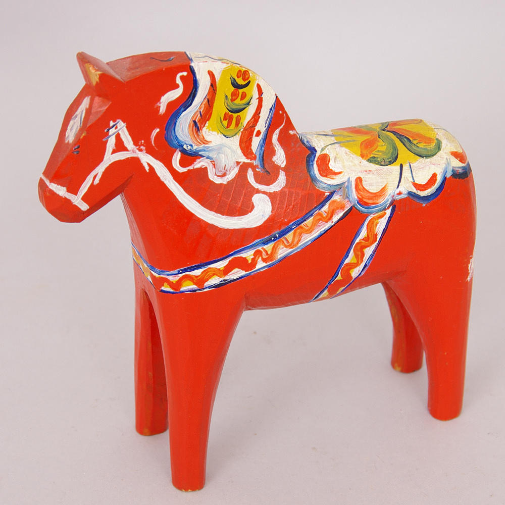 DALAHÄST, målat trä.