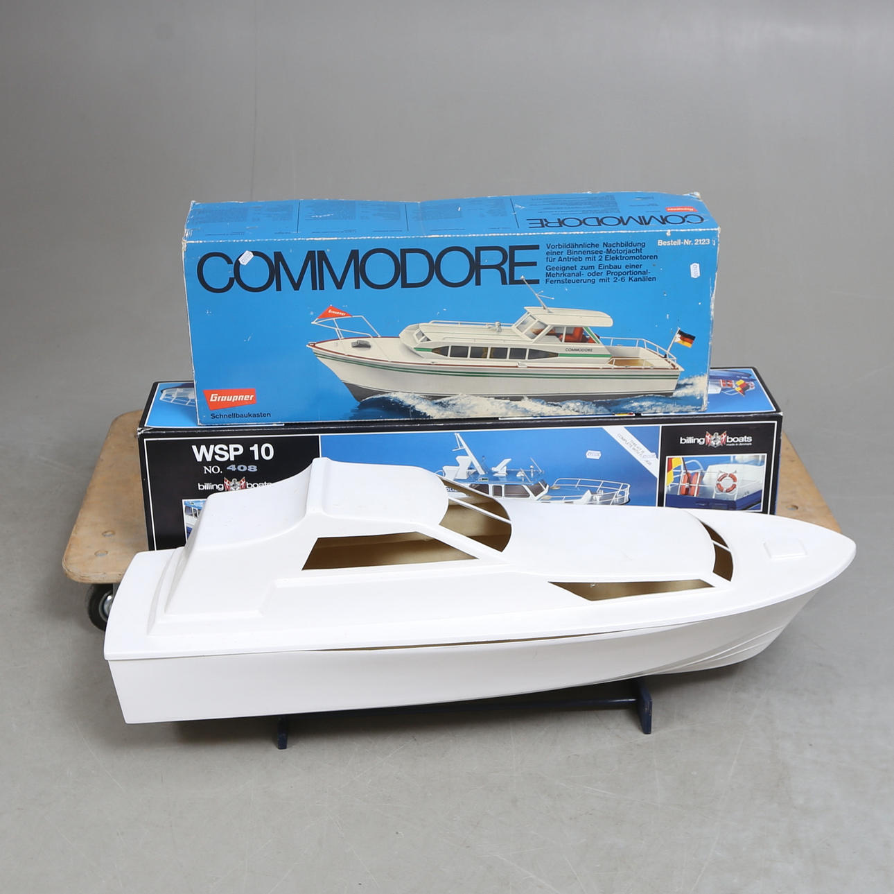 MODEL BOATS, 3 pcs, including Billing Boats, Graupner.