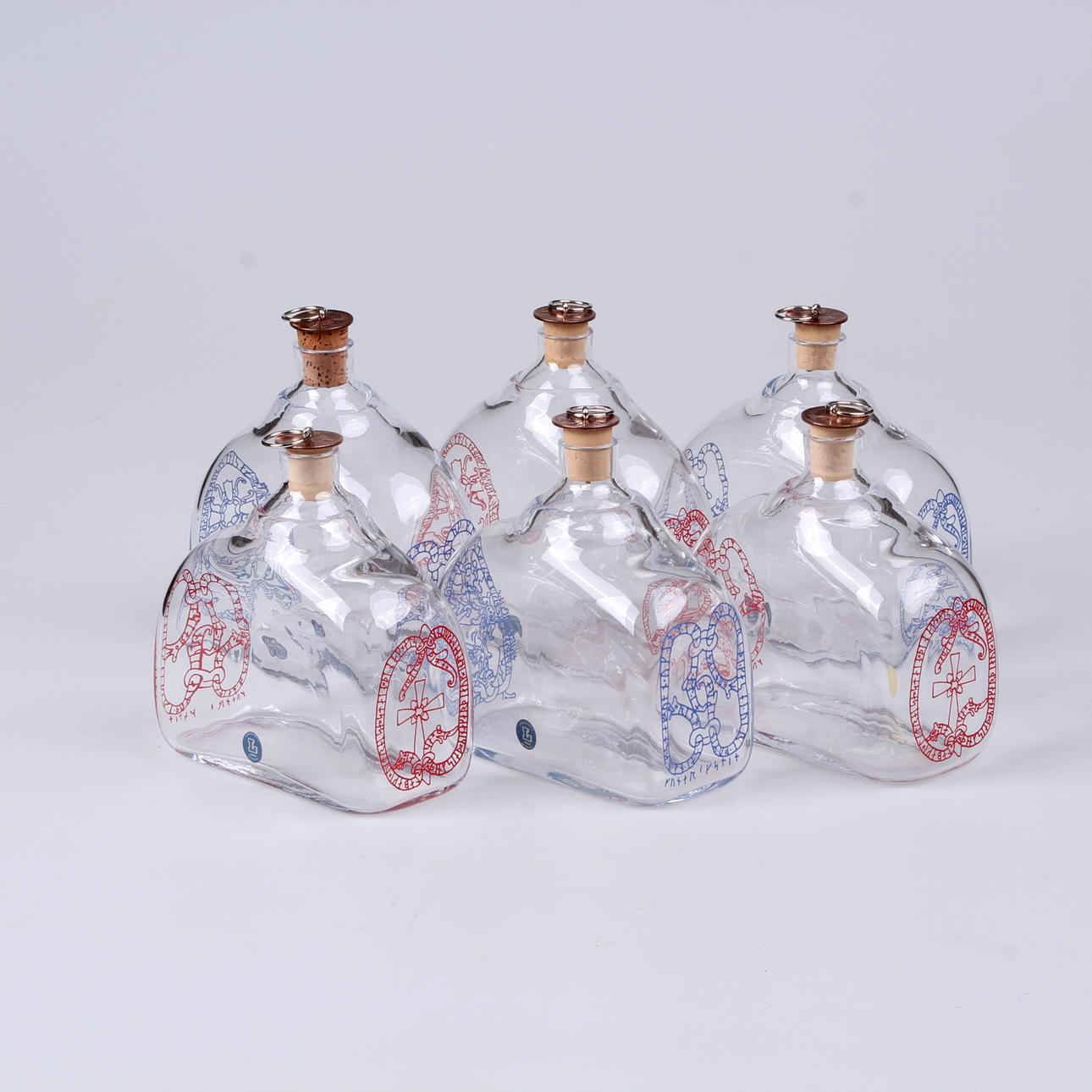 BRÄNNVINSKARAFFER, 6 st. Lindshammar, 1900-tal.