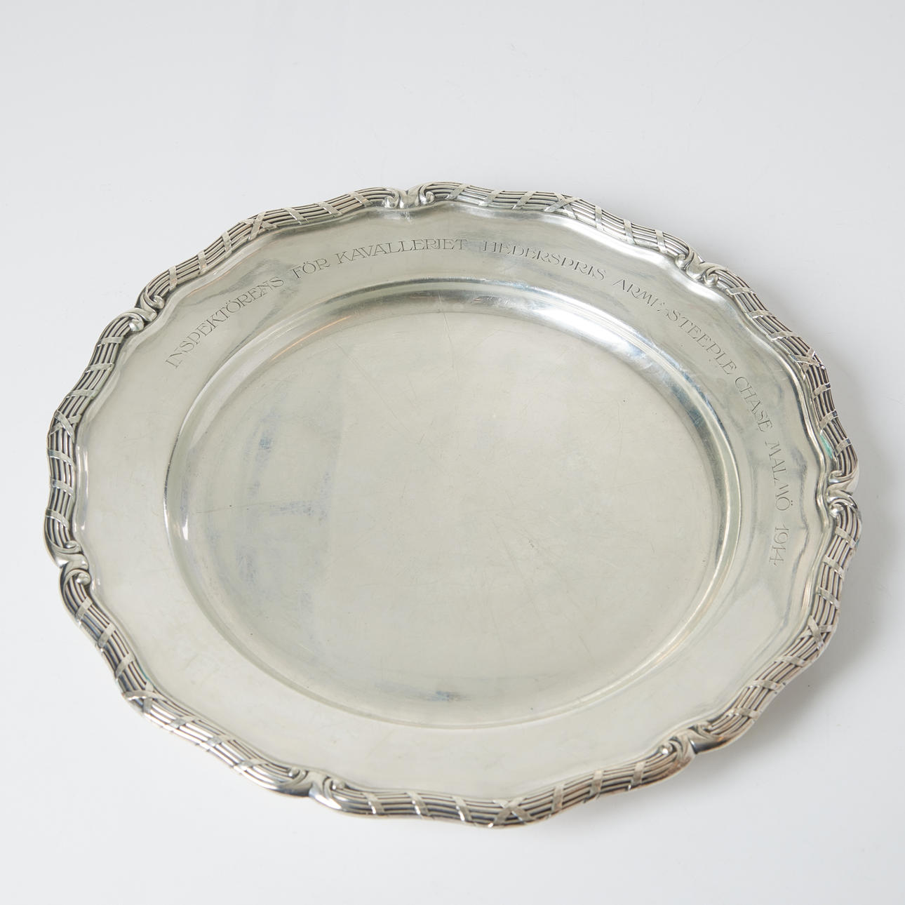 BARREL, silver, stamps CG Hallberg 1913, profiled rim.