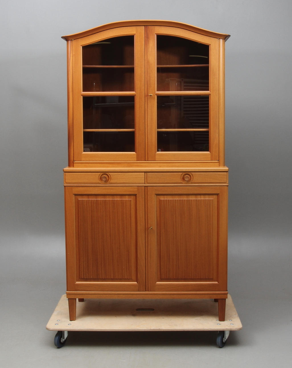 MATSALSSKÅP, med vitrinöverdel, "Herrgården" Carl Malmsten.