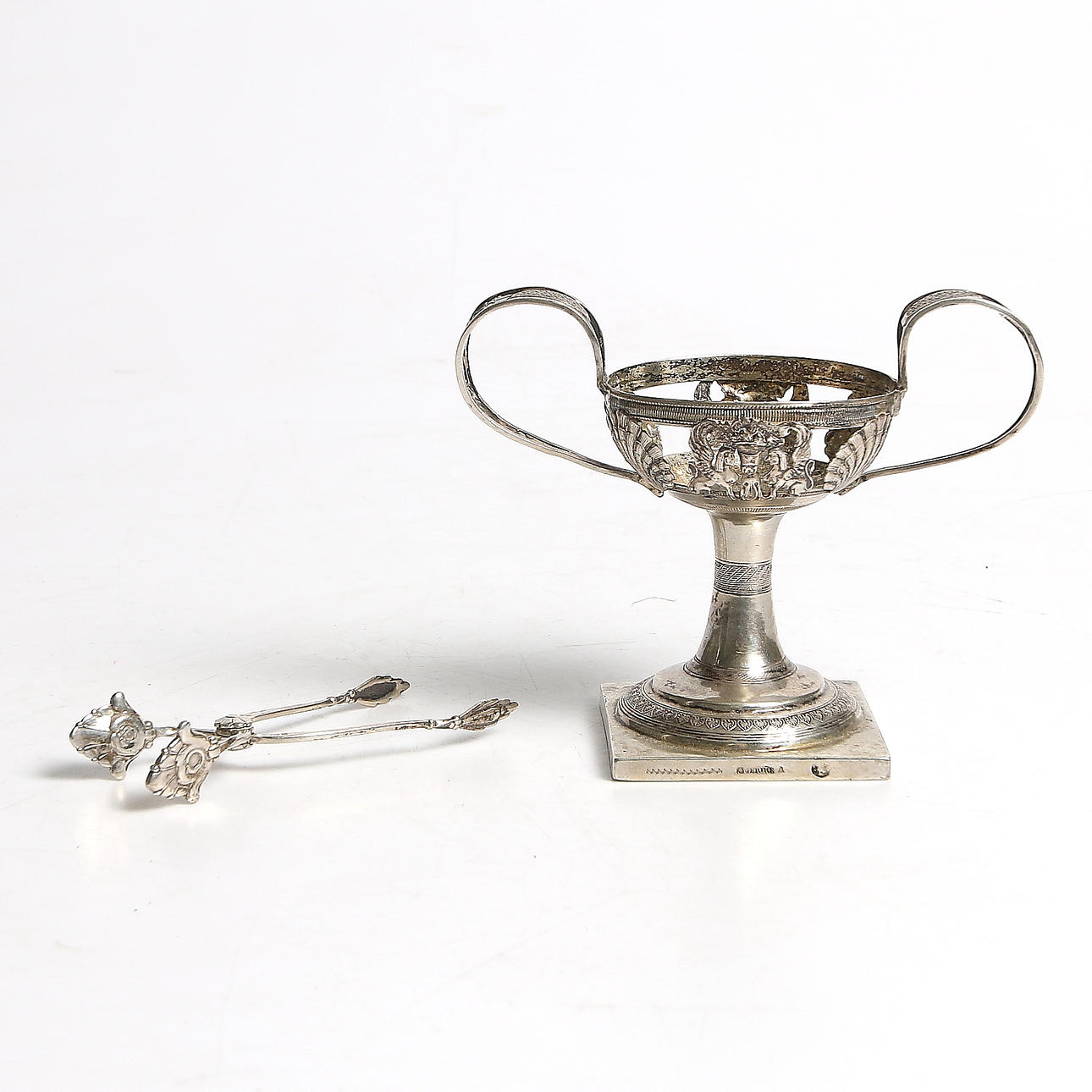 SOCKERSKÅL med TÅNG, silver, Emil Gerike, Tyskland. 1800-tal.