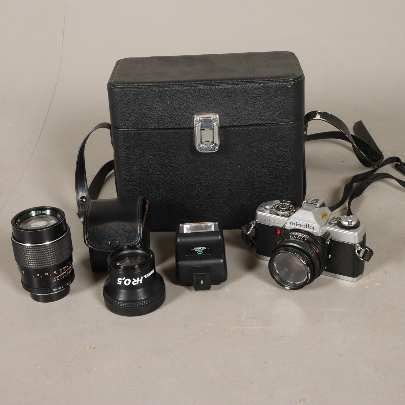 KAMERA, Minolta XG 1, mit Objektiv.