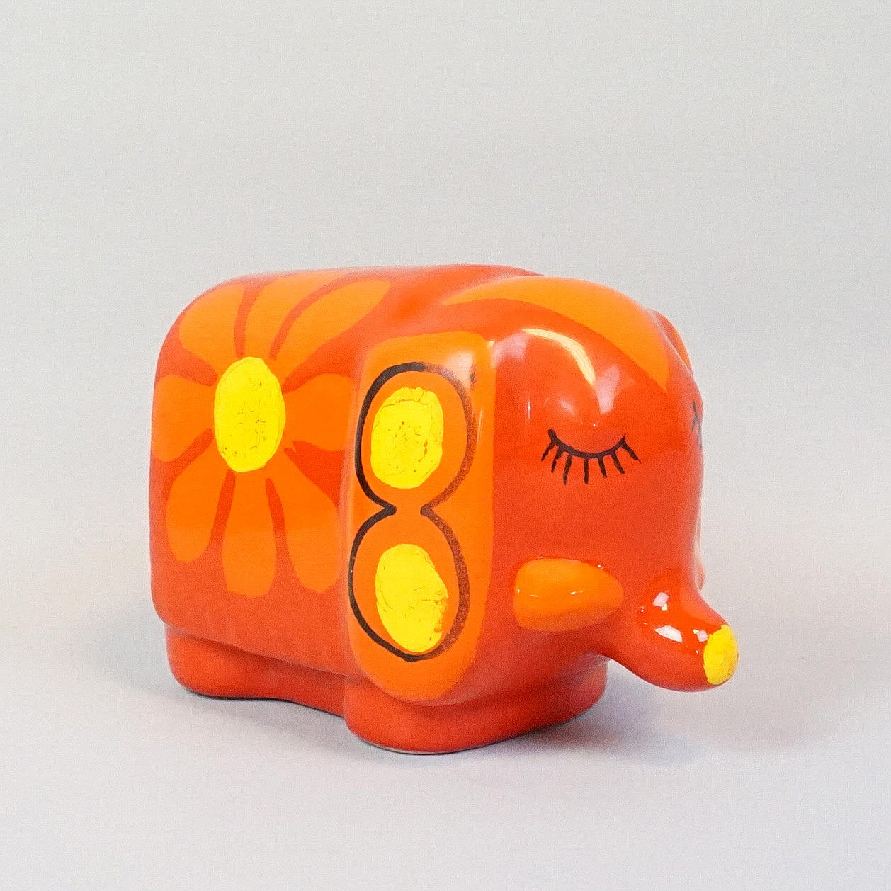 SPARGUIG, posliini, norsu.