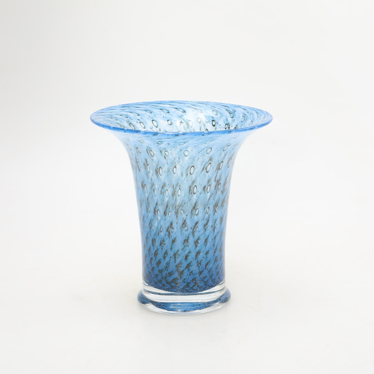 BERTIL VALLIEN. Vas, "Cirrus", Glas, Signerad.