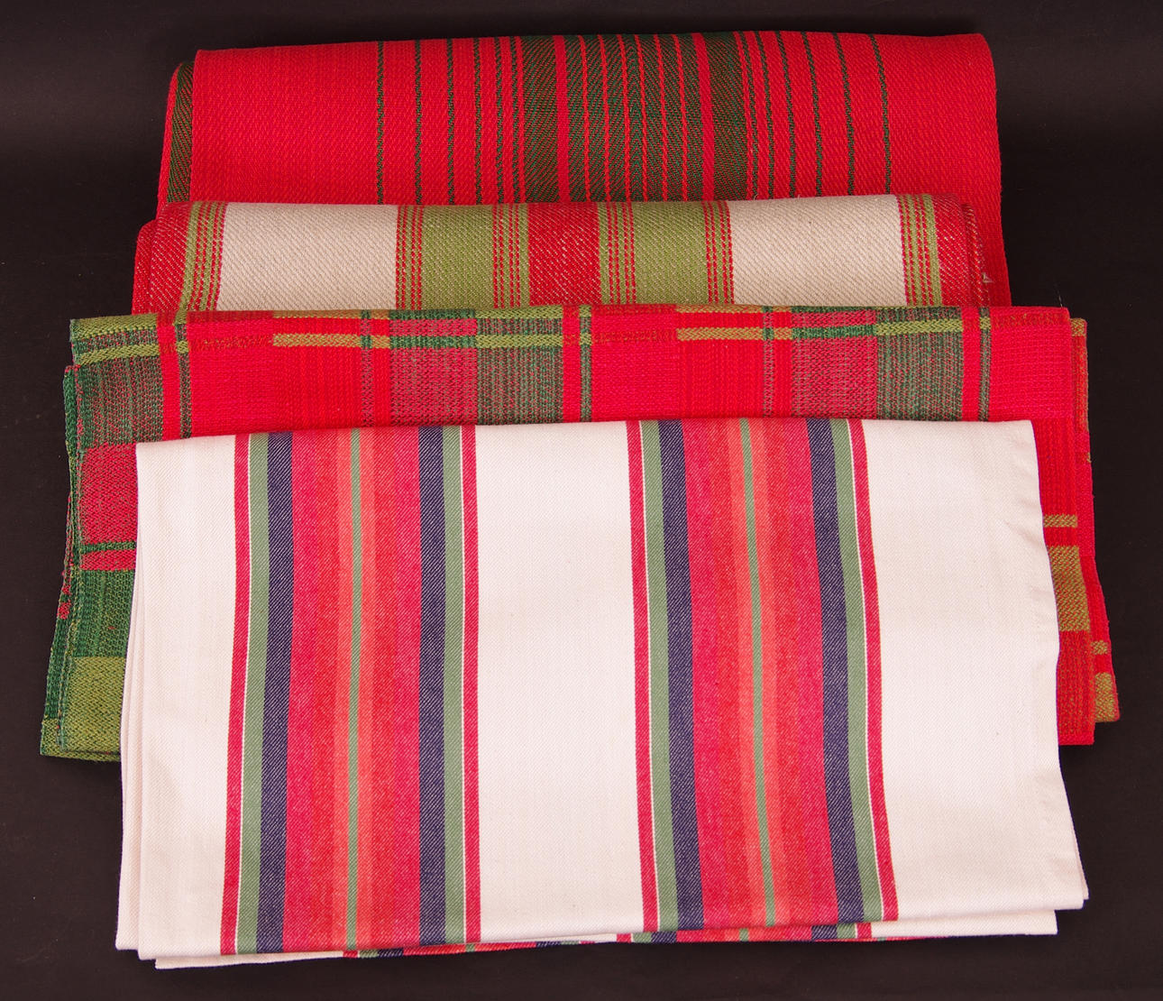 LINNEDUKAR, handvävda.