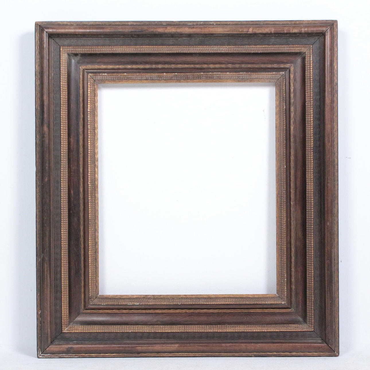 Antiker handgefertigter Bilderrahmen, Holz, um 1900.