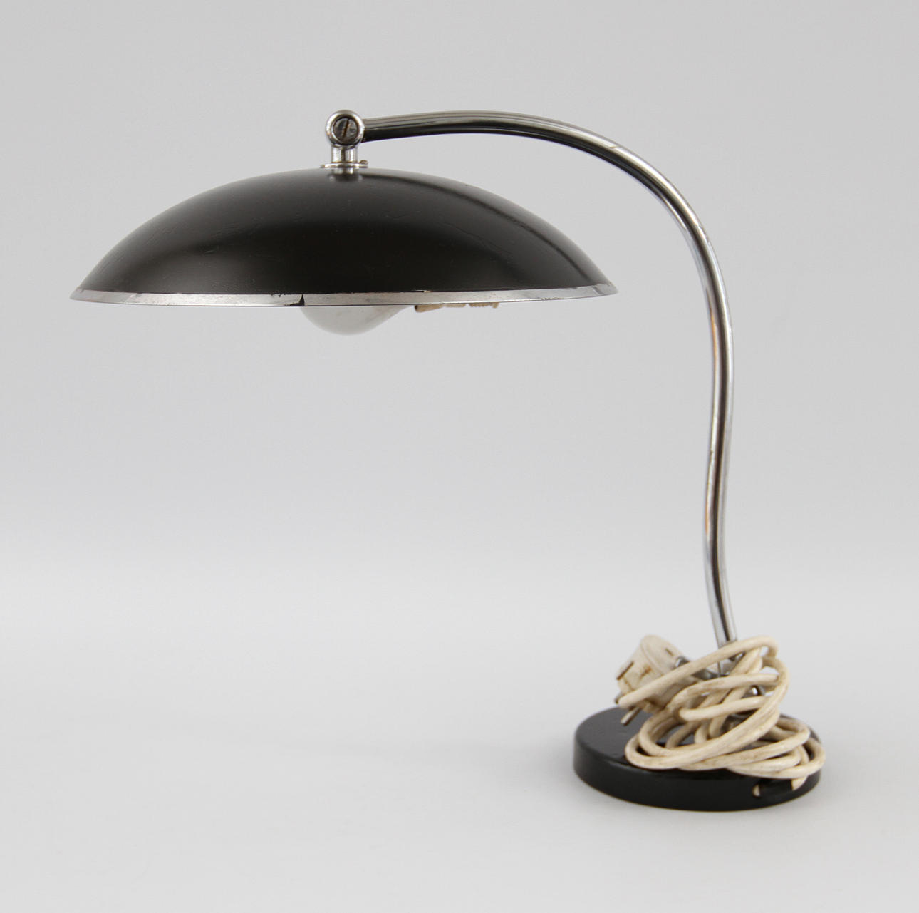 BORDSARMATUR, 30-tal. Höjd 43.