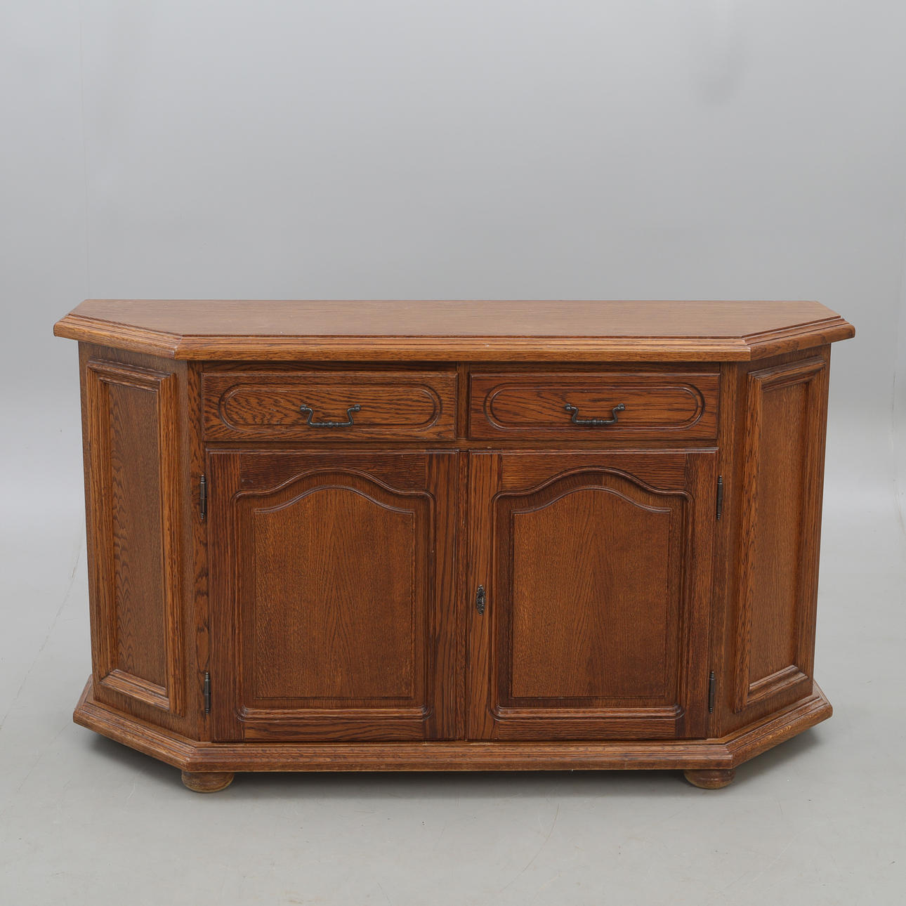 SIDEBOARD, Carpati.