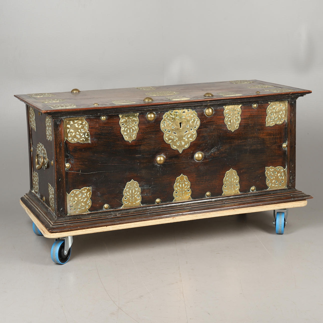 FÖRVARING ELLER MEDGIFT, CEYLON, 1700-TAL.