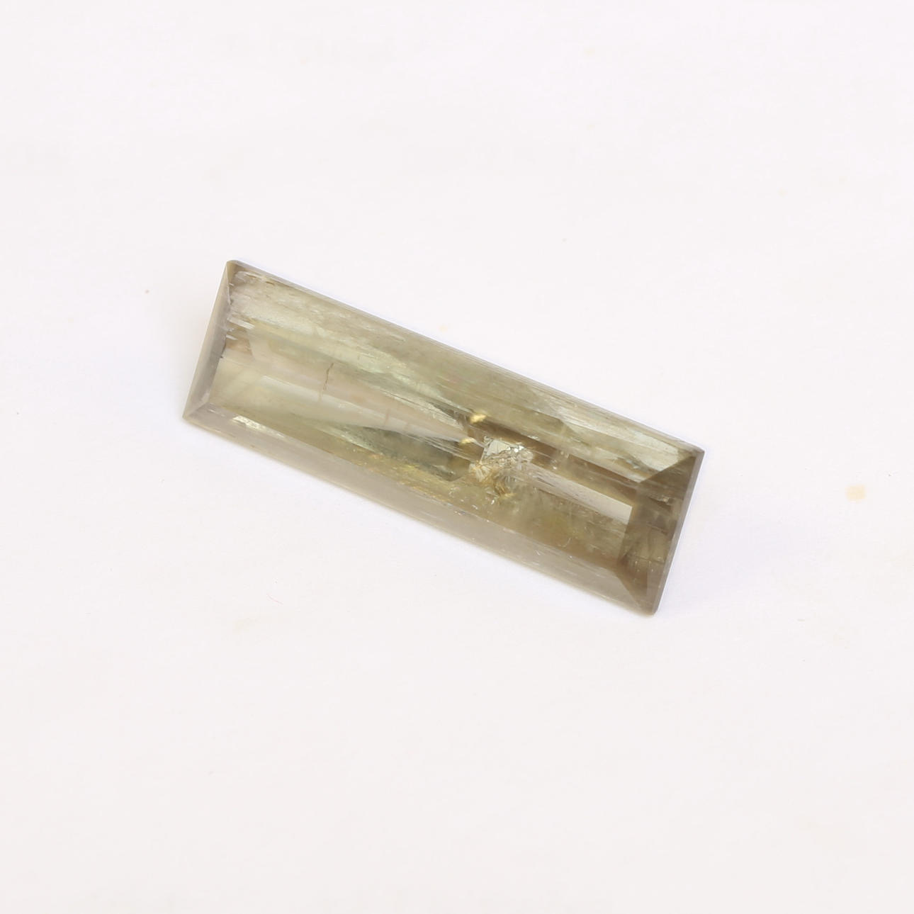 ZULTANITE, about 28 ct.