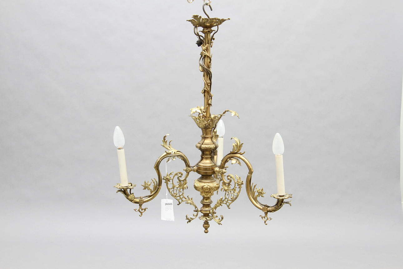 TAKARMATUR, förgylld metall, Ca 1900. Höjd 90 cm.