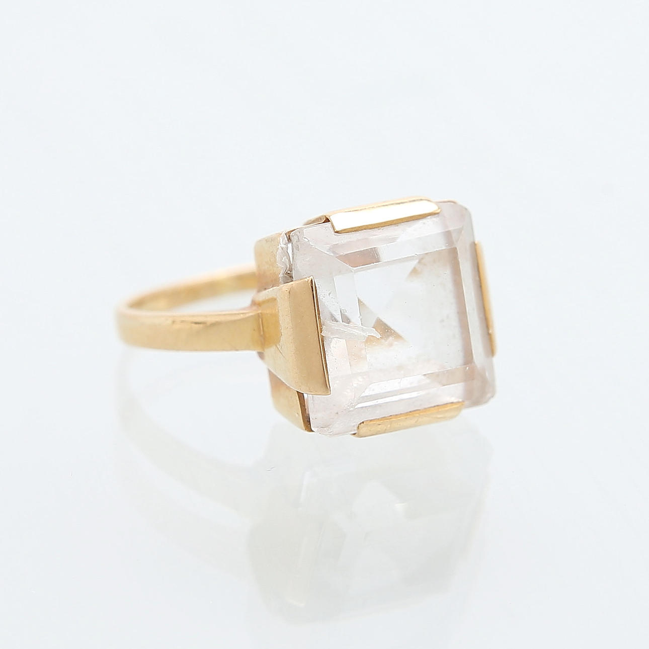 RING MED VIT STEN, guld, 18K, vikt 3,44 gram. Smycken & Ädelstenar ...
