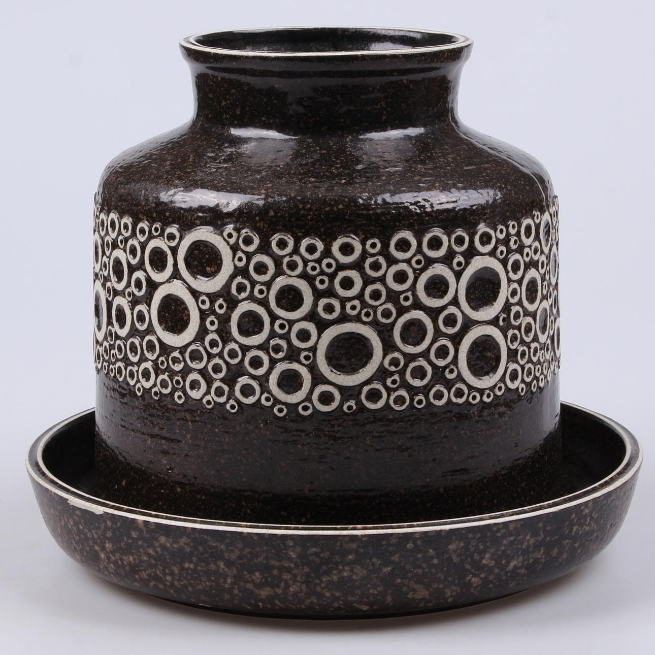 VAS, samt fat, keramik, Britt-Louise Sundell, Gustavsberg.