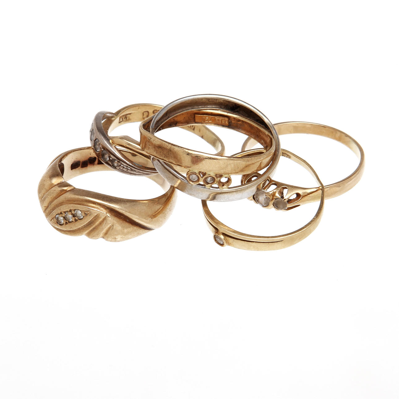 RINGAR, 5 st, 18k guld med stenar, vikt 12,2 gram.