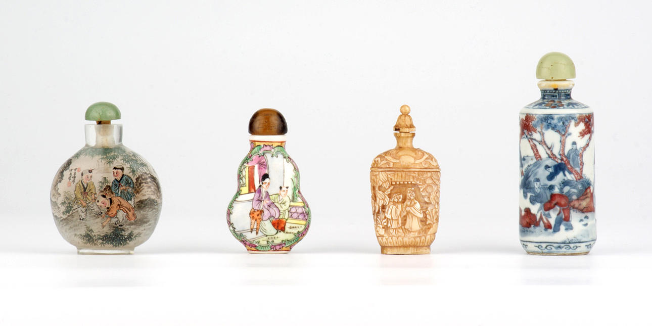 BLANDAT PARTI 4 SNUSFLASKOR PORSLIN 19: E /1900-TAL.