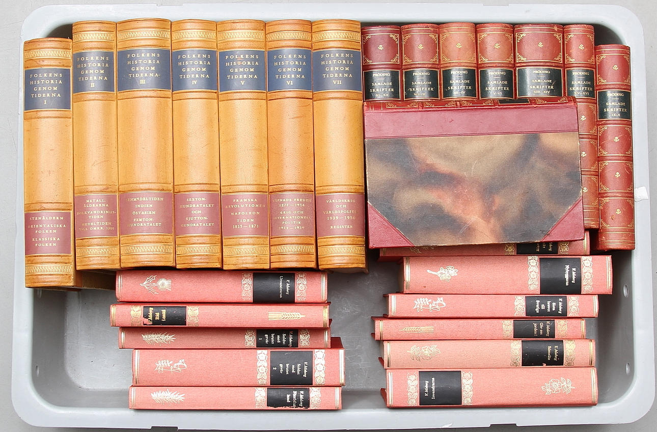 26 st, bland annat Gustav Fröding och Vilhelm Moberg.