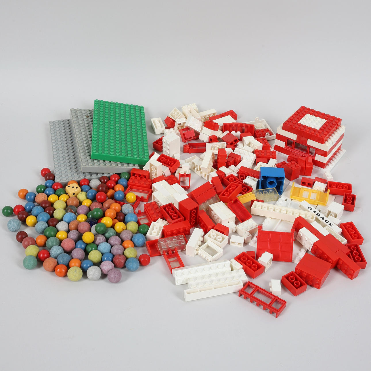 JUGUETES, Lote, Lego y canicas.