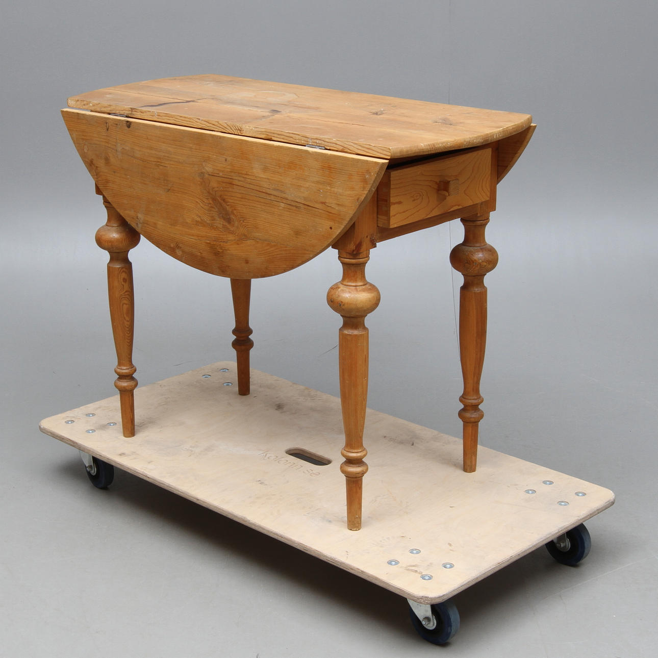 KLAFFBORD, med lådor, 1800-talets slut.