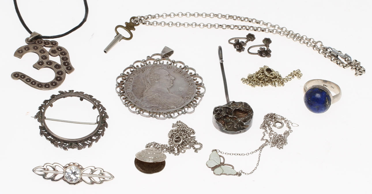 PARTI SMYCKEN MED MERA, silver, bland annat hänge Thor Selzer, Danmark.