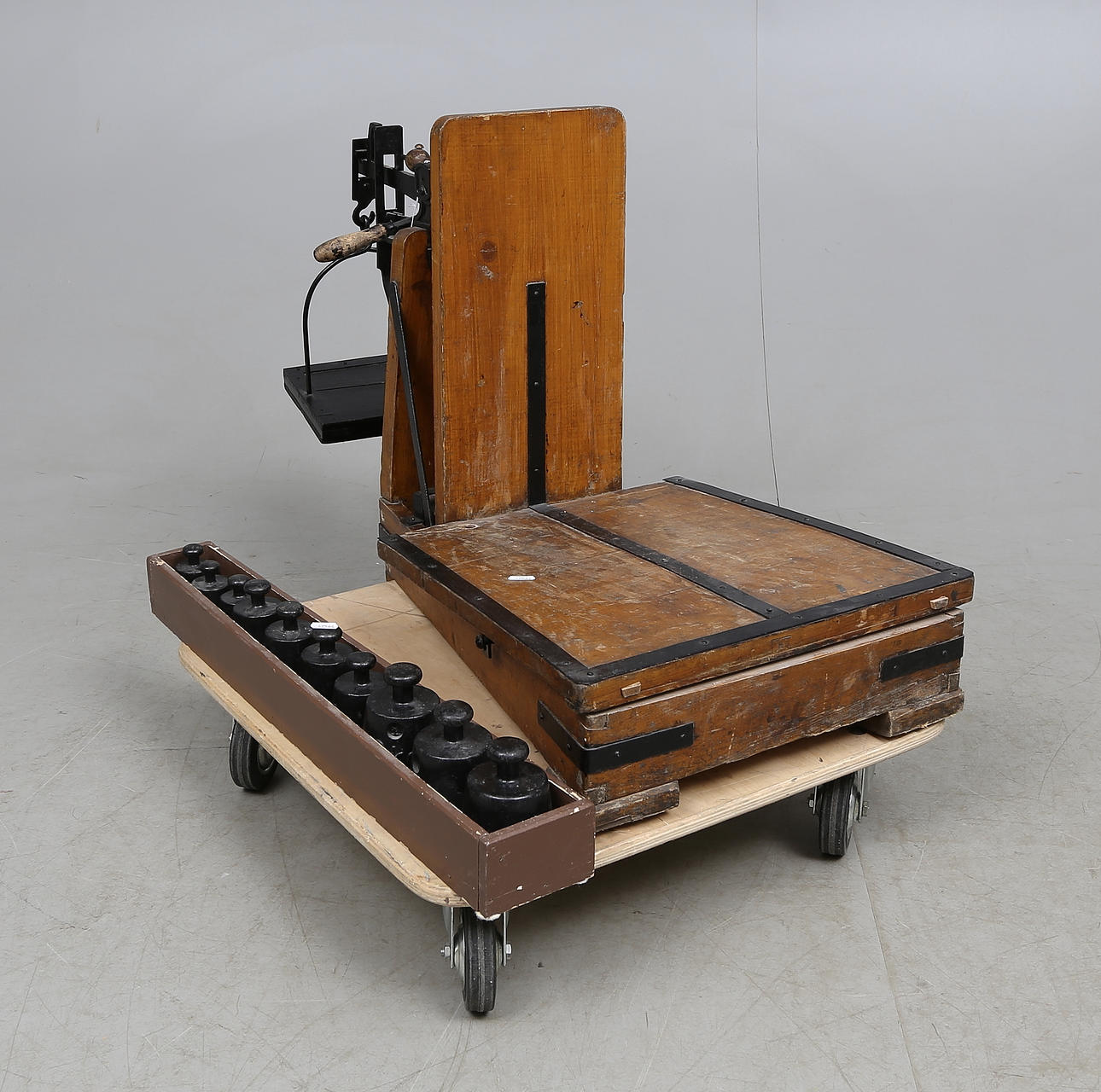 DECIMALVÅG, Jönköpings vågfabrik Aktiebolag, med vikter, 9 st.