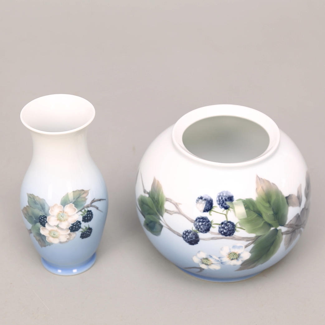 VASER, 2 st, Björnbär, Royal Copenhagen.