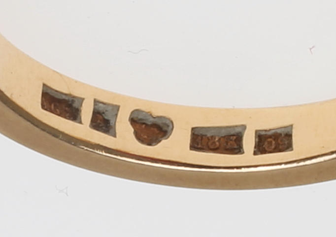 RING, 18 karat.