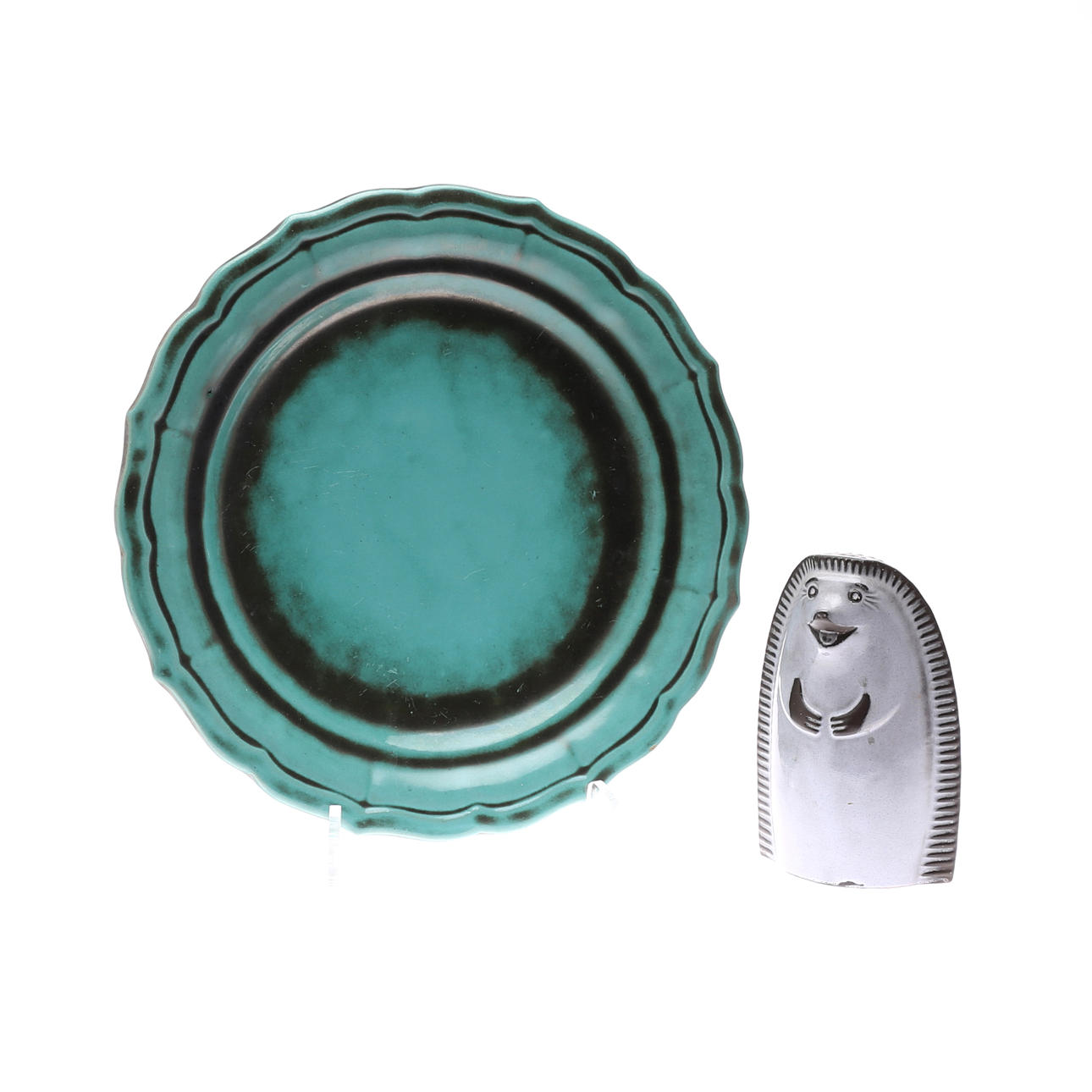 PLATO Y ERIZO, cerámica, 1900.