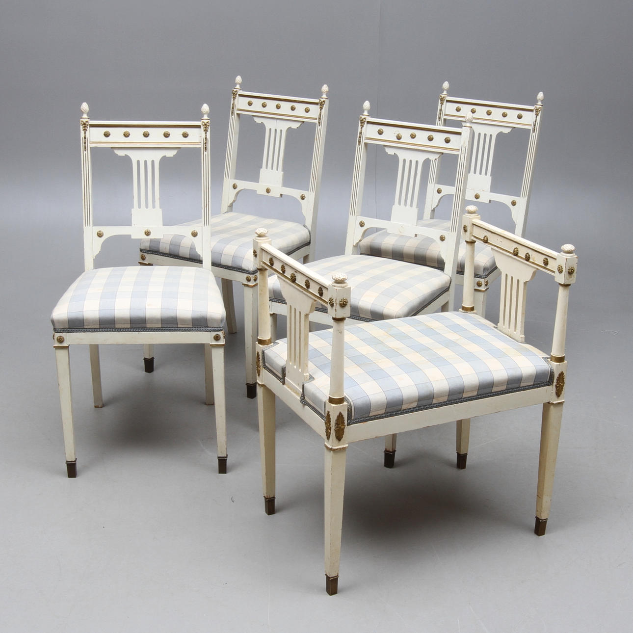 STOLAR 4 st samt BANKETT, gustaviansk stil, 1900-tal.