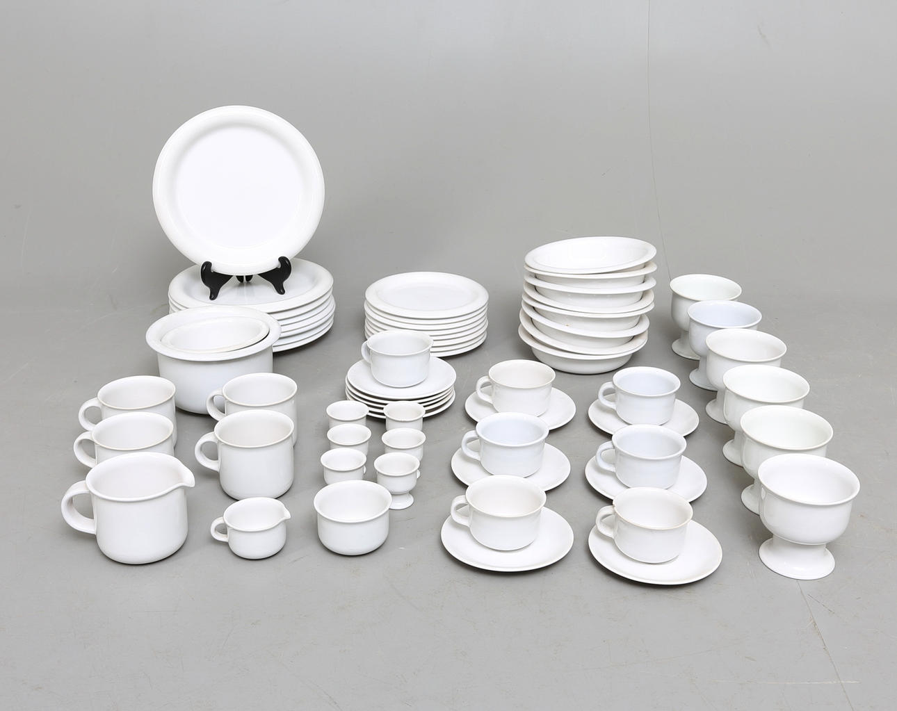 MATSERVIS, 63 delar, stengods, Signe Persson Melin, Boda Nova.