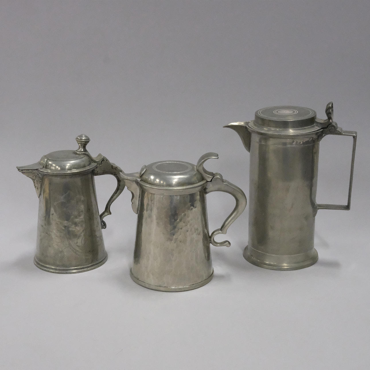 DREI ZINNKRÜGE, DAVON LINDBORG 1849.