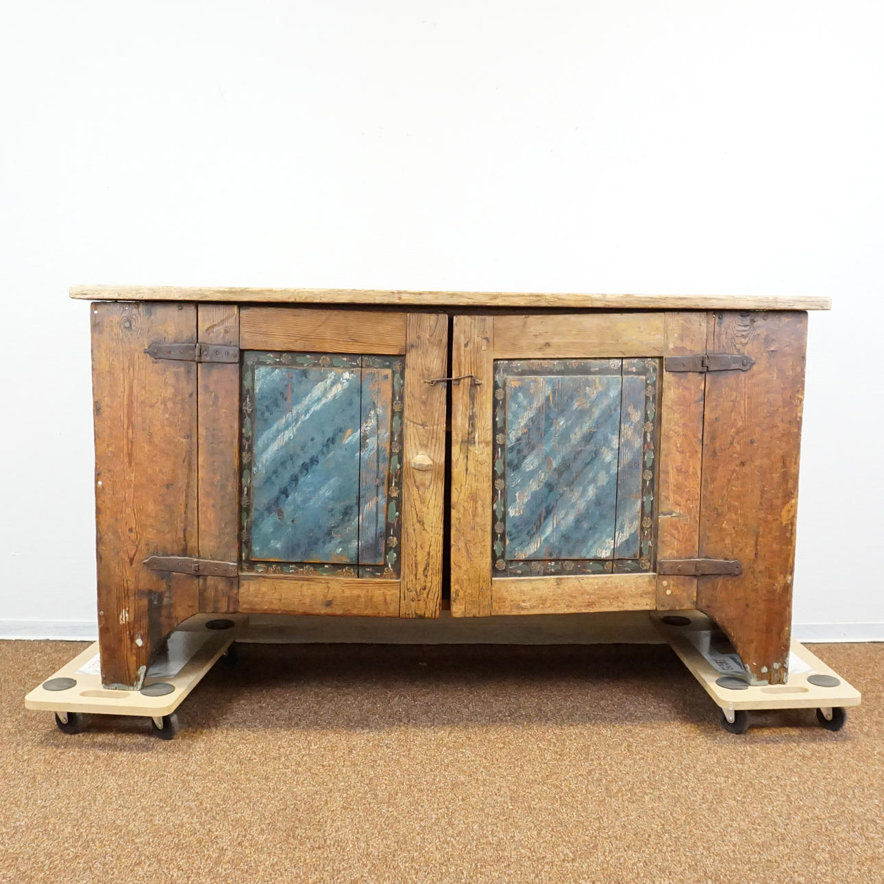 SKÄNKSKÅP, allmoge, 1800-tal.