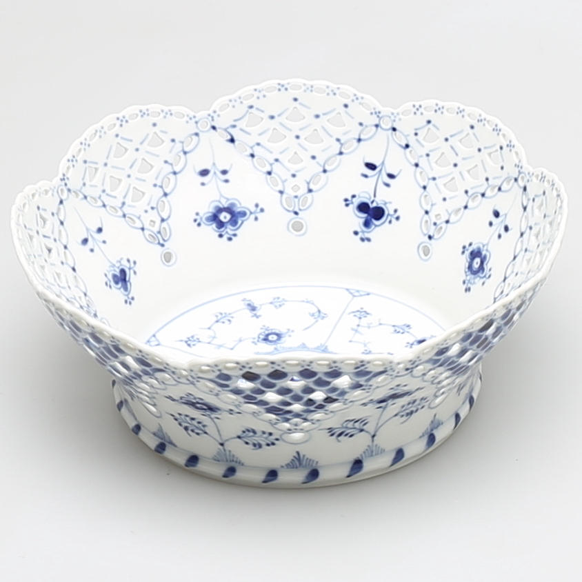 SKÅL, porslin, "Musselmalet", helblond, Royal Copenhagen.