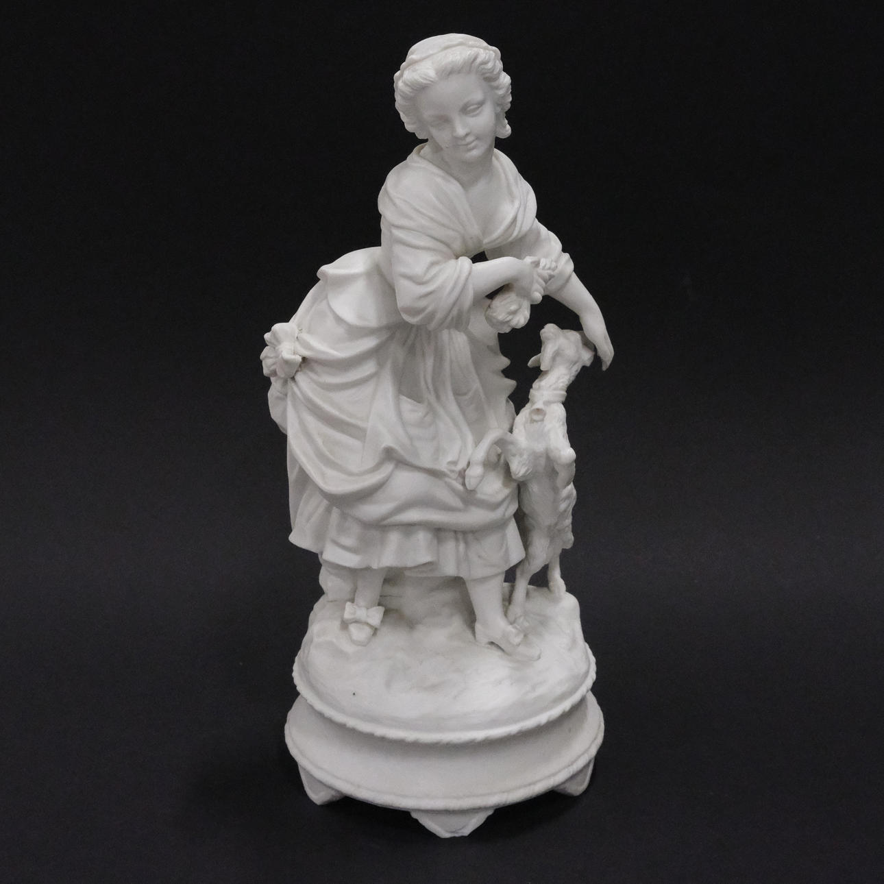 FIGURA, PARIAN, MARCADO CHANTILLY.