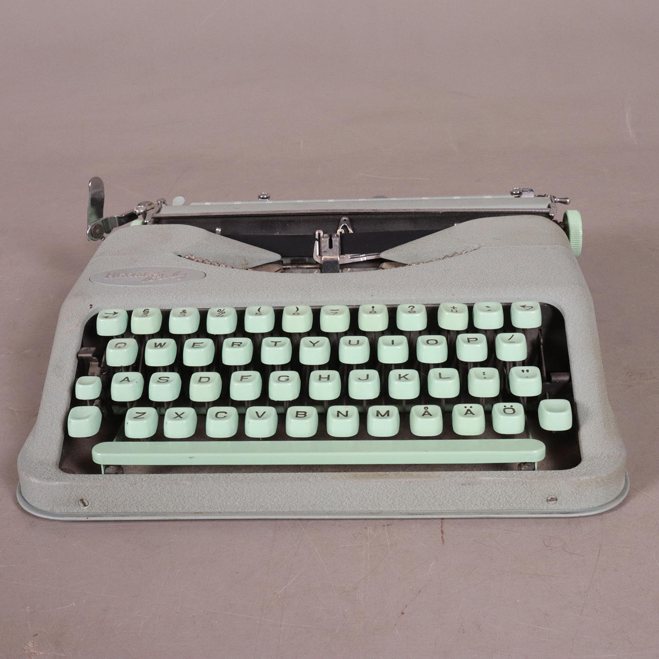 SKRIVMASKIN, Hermes "baby" Schweiz.