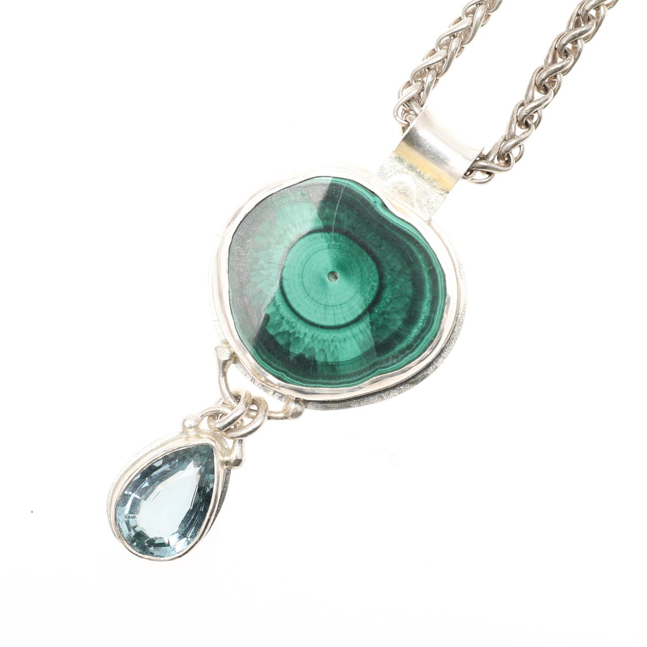 TONY THOMSON. COLLIER, SILVER OCH STEN.