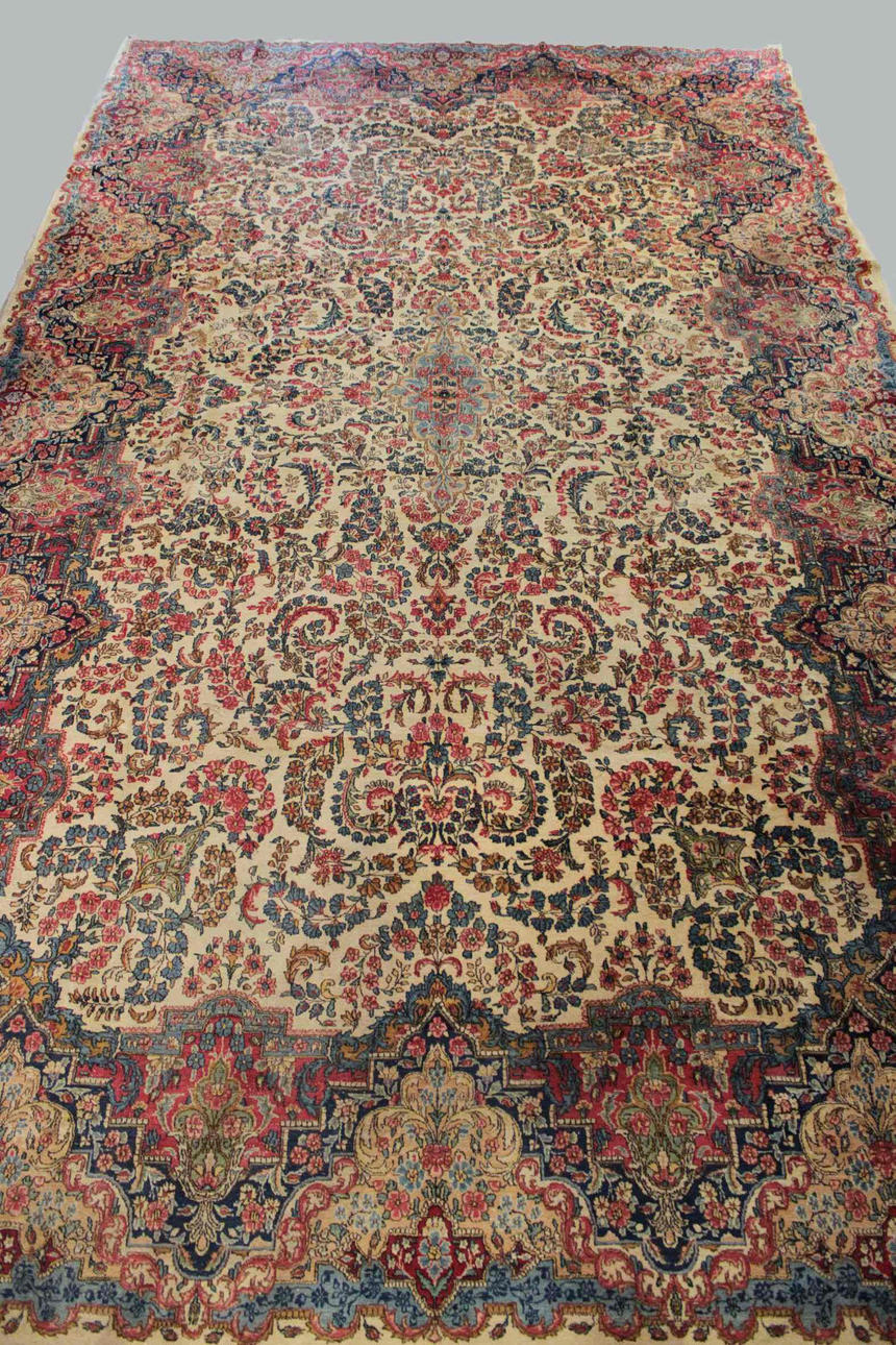 Kirman matta 295 x 480 cm.